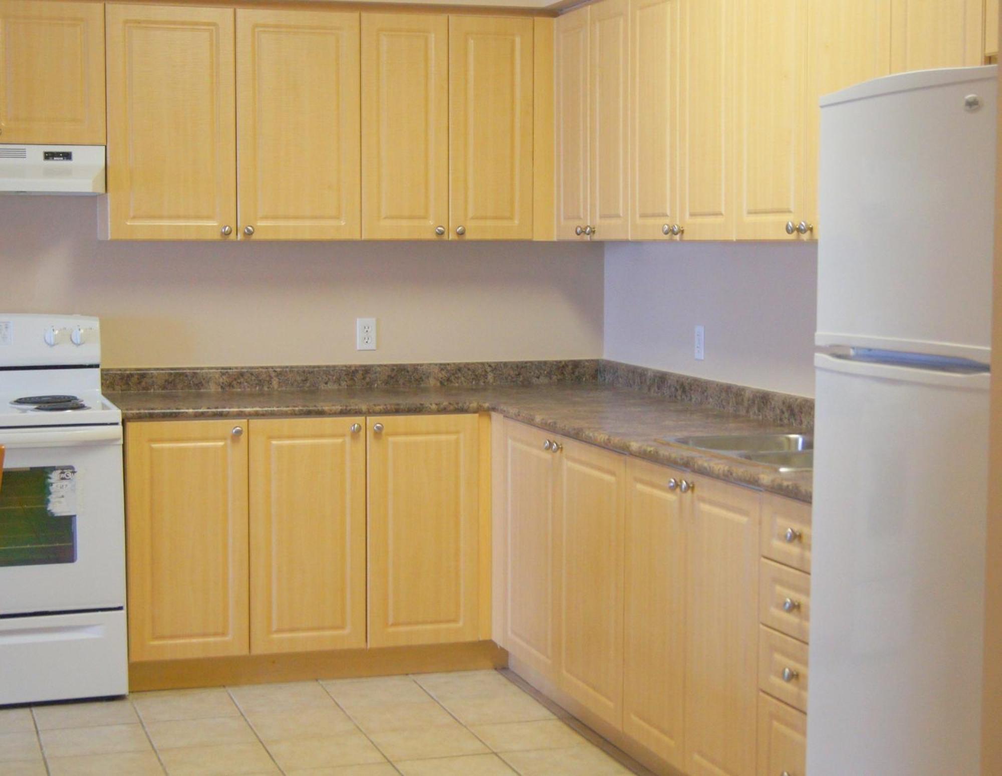 Hotel Laurier - Apartment Style Residence Waterloo Bagian luar foto